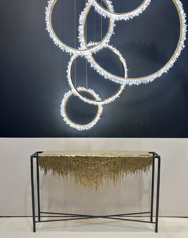 GOLDEN TEARS CONSOLE